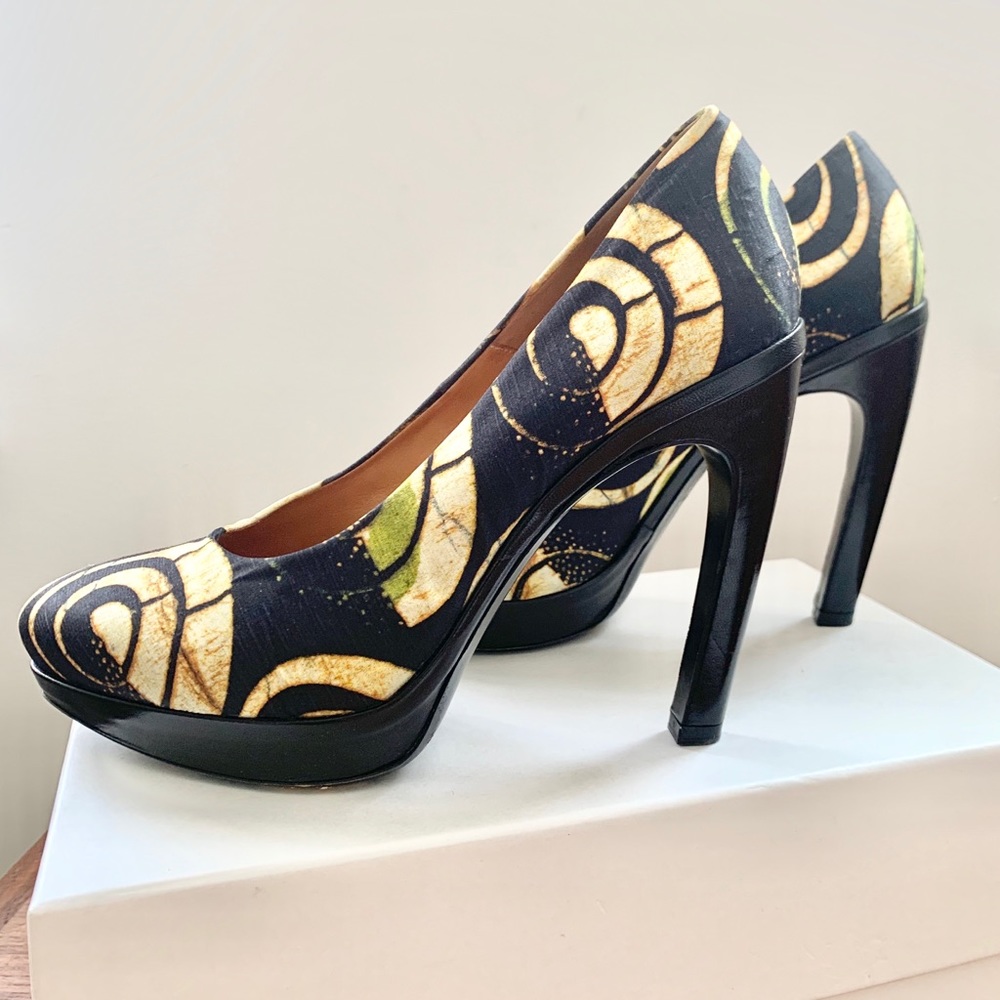 Dries Van Noten pumps - great pattern! Sz 40